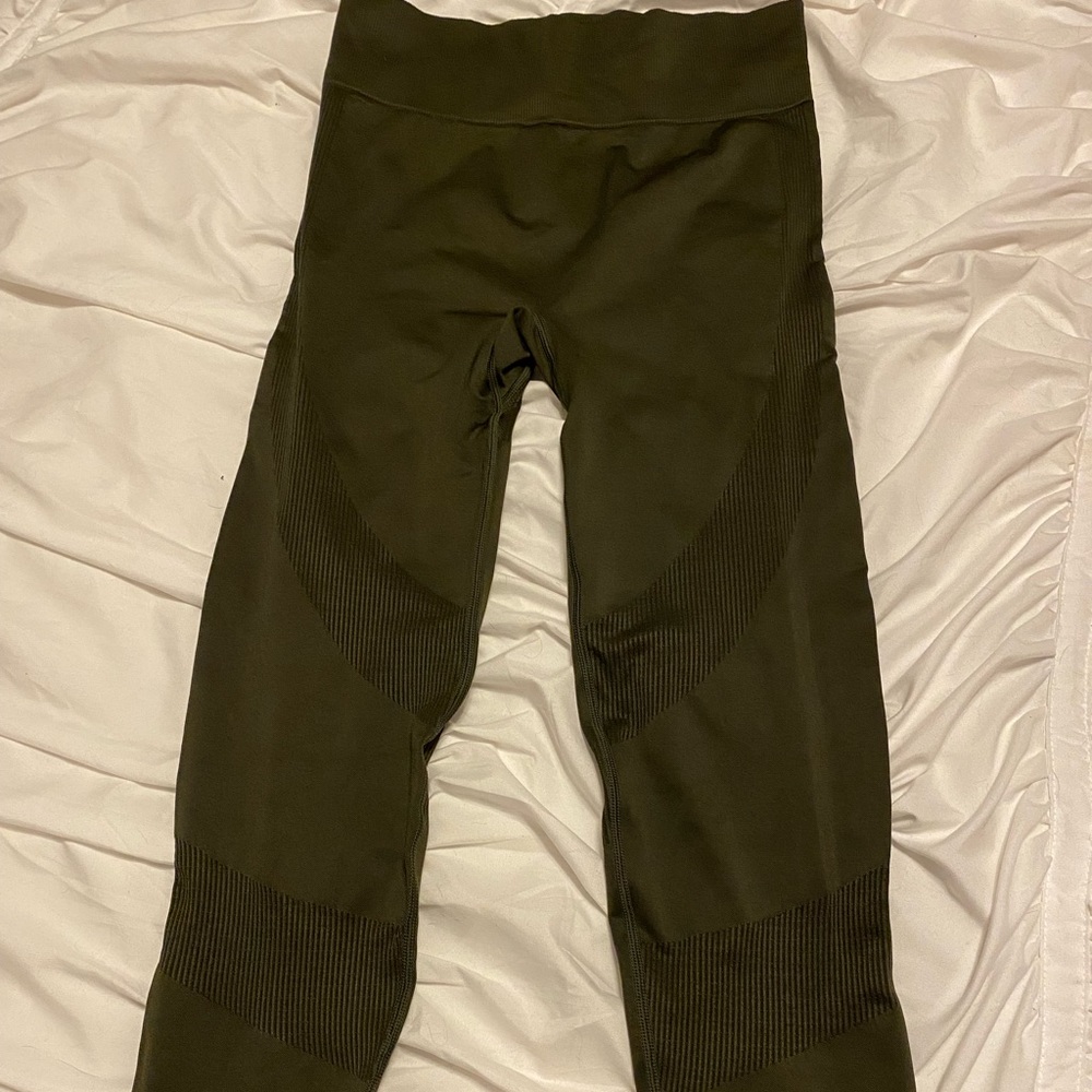 Pink active work out leggings